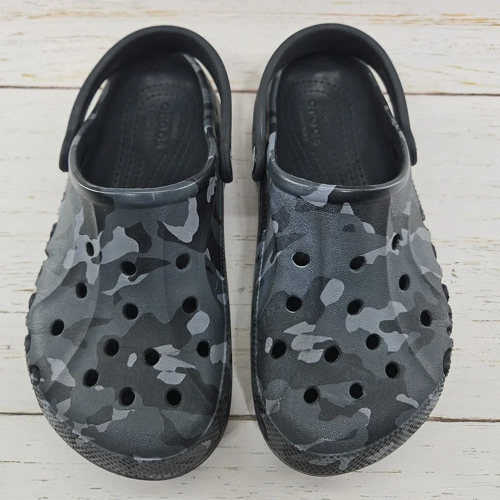 Crocs Baya Clogs Juniors J3 Unisex Black Gray Camouflage Slip On Sandals Shoes